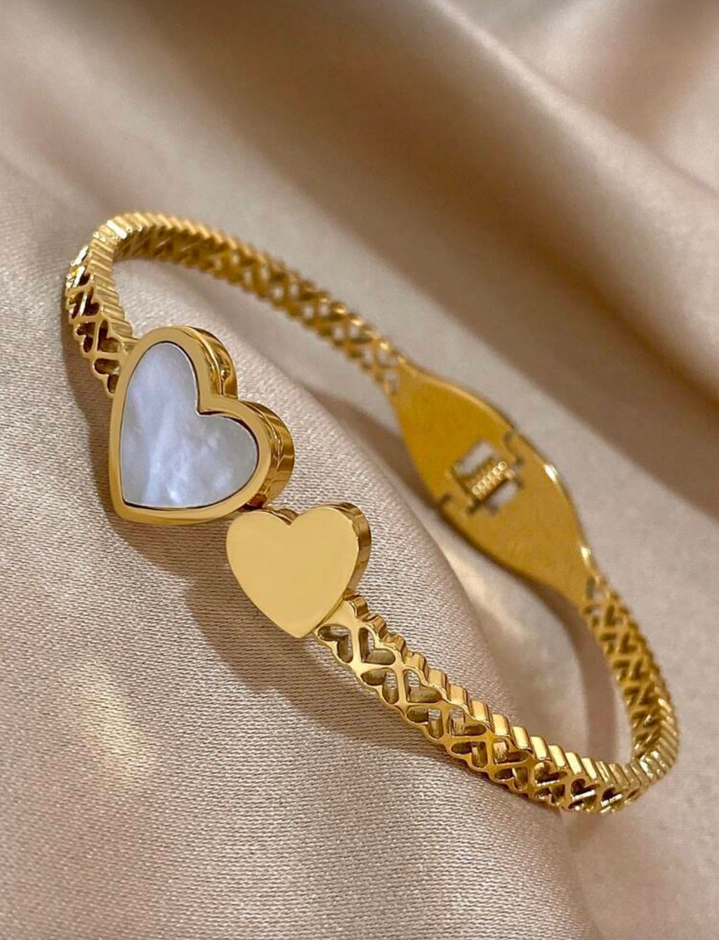 18k Gold Plated Heart Bangle Bracelet