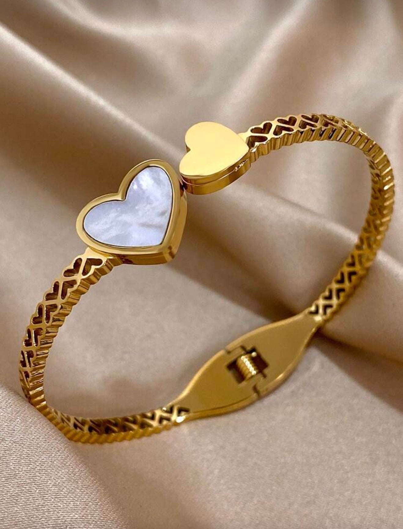 18k Gold Plated Heart Bangle Bracelet