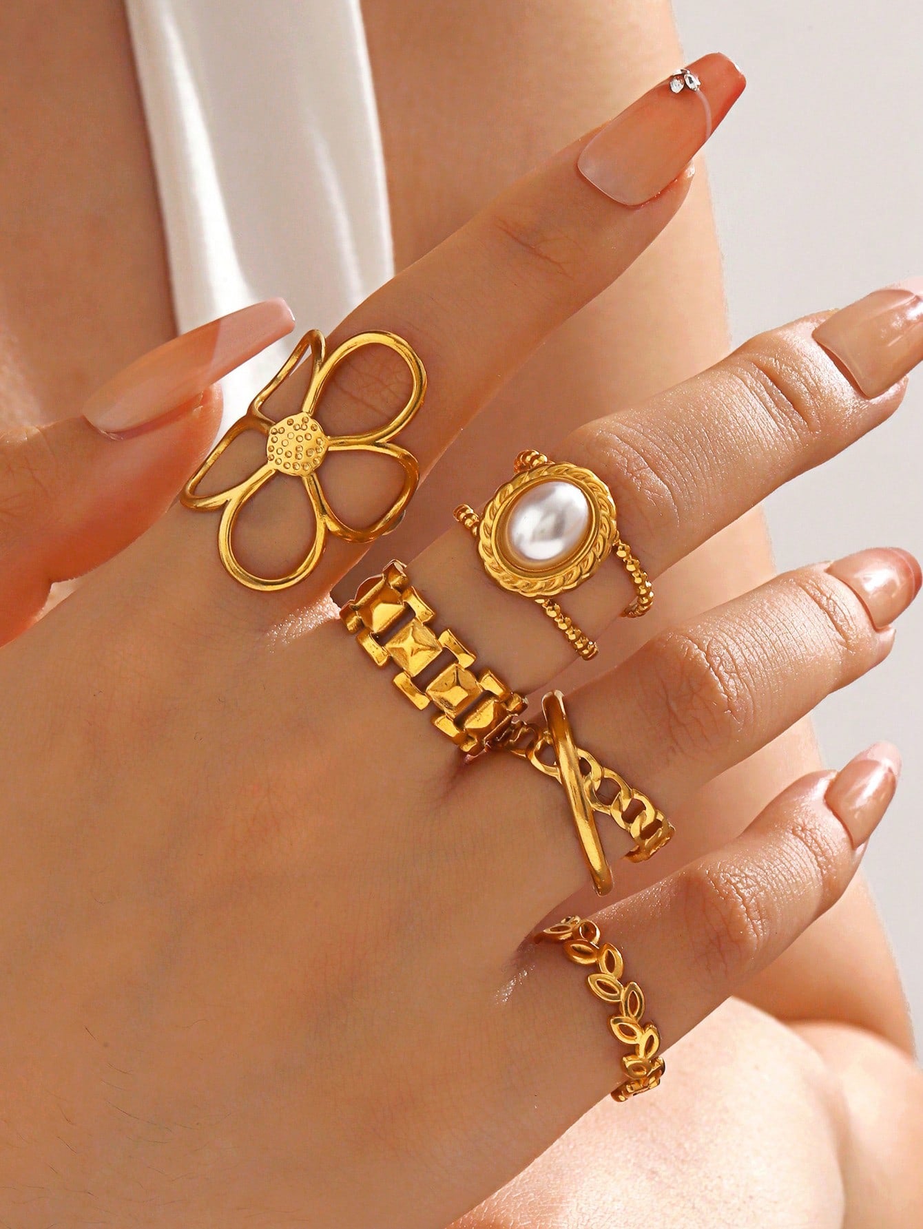 5pcs - 18k Gold Plated Ring Set